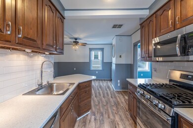 49 Hope St, Acushnet, MA 02743 - photo 6