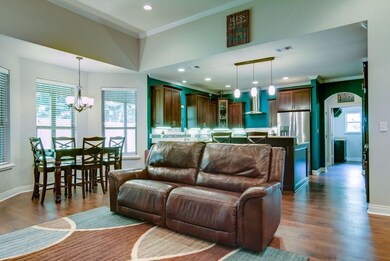 1049 Brown Dr, Wake Village, TX 75501 - photo 4