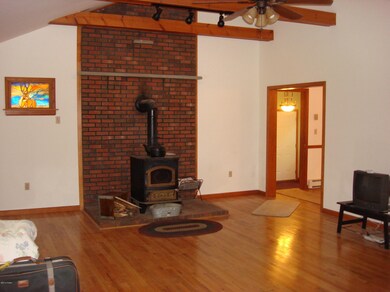 117 Genesis Dr, Milford, PA 18337 - photo 2