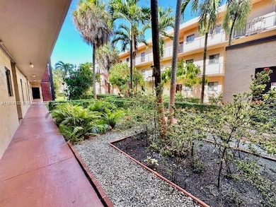 10851 SW 2nd St unit K106, Miami, FL 33174 - photo 4