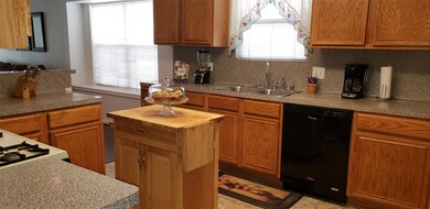 3814 Villa Glen Dr, Houston, TX 77088 - photo 7