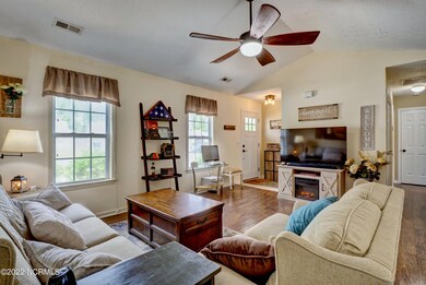 006_p8311380_1_2_3_4_5_6