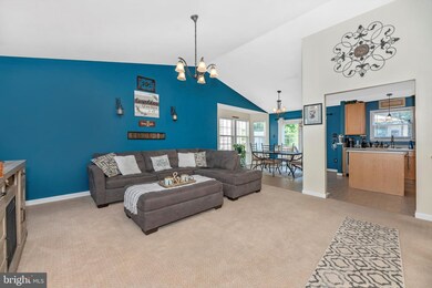 725 Brunswick St, Brunswick, MD 21716 - photo 5