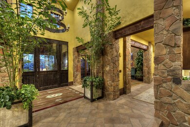 004_Foyer