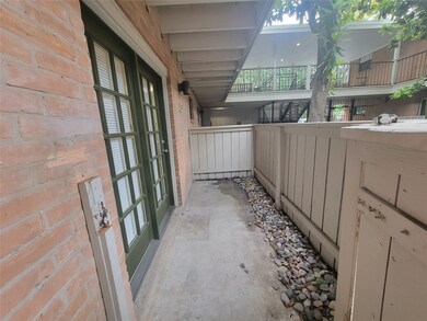 1801 Cortlandt St unit 8, Houston, TX 77008 - photo 4