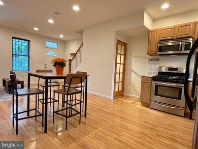 737 Hobart Place NW, Washington, DC 20001 - photo 7