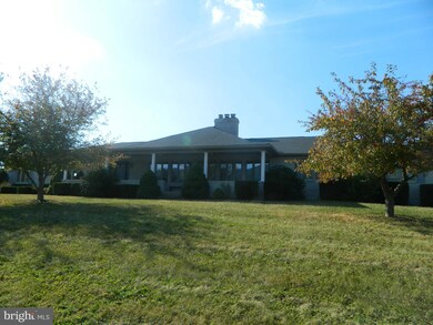 11036 Mapleville Rd, Hagerstown, MD 21742 - photo 3