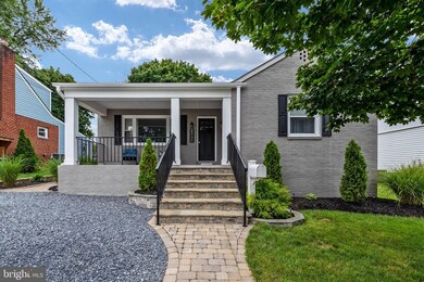 8436 Bay Dr, Pasadena, MD 21122 - photo 4