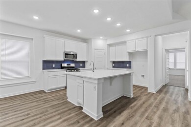 3944 Oak Creek Cir, Denison, TX 75020 - photo 2