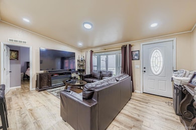 9400 Elm Ct unit 609, Denver, CO 80260 - photo 3