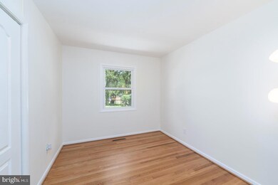 202 Conewood Ave, Reisterstown, MD 21136 - photo 6