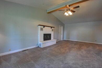 1228 Meadowbrook Dr, Kokomo, IN 46902 - photo 2