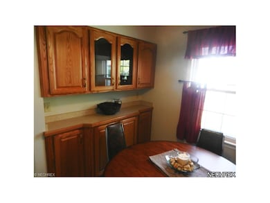DINETTE AREA