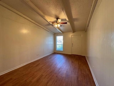 1907 Starling Ct, Cleburne, TX 76033 - photo 2