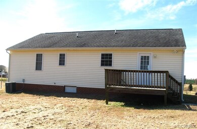 274 Pond Dr, Dunnsville, VA 22454 - photo 2