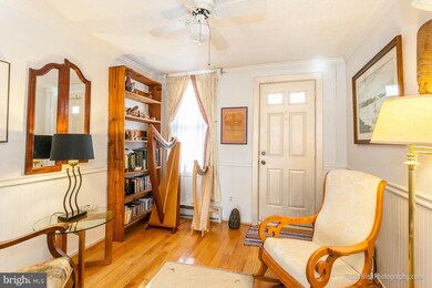 2213 Canary Ct, Baltimore, MD 21231 - photo 2