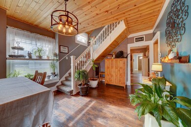 713 S Indiana Ave, Auburn, IN 46706 - photo 7