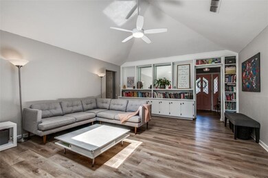 605 Stonehenge Dr, Hurst, TX 76054 - photo 7