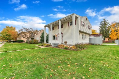 04-4385 Holt Rd.-WindowStill-Real-E