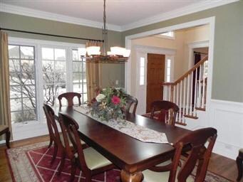 201 Johnson Woods Dr, Batavia, IL 60510 - photo 3