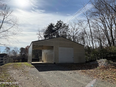 505 Mckinney Rd, Blaine, TN 37709 - photo 2