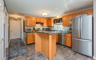 17 Ferry Rd, Nashua, NH 03064 - photo 6