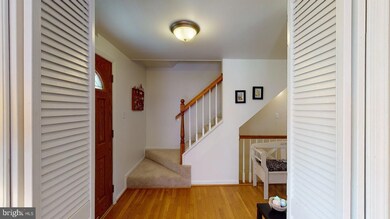 6217 Hidden Canyon Rd, Centreville, VA 20120 - photo 3