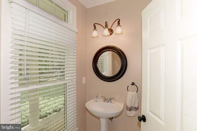 9604 S Pines Rd, Warrenton, VA 20186 - photo 4