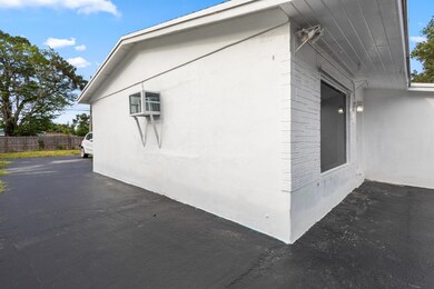 6331 SW 41st Place, Davie, FL 33314 - photo 3