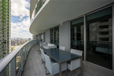 Aria on the Bay unit 2210, Miami, FL 33132 - photo 3