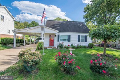 105 Polk Dr, Manassas Park, VA 20111 - photo 2