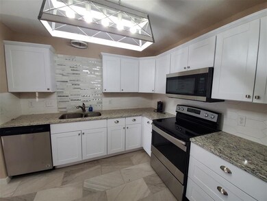 706 Geneva Dr, Wake Village, TX 75501 - photo 3