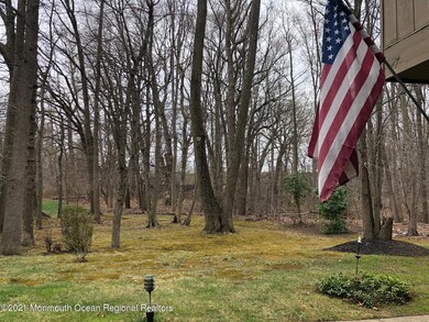 73 Lexington Ct, Red Bank, NJ 07701 - photo 3