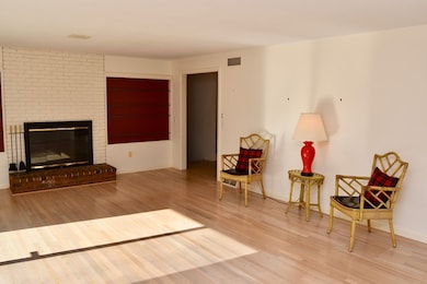 200 W Pomeroy Ln, Amherst, MA 01002 - photo 3