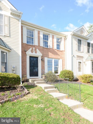 802 Rhine Ct, Frederick, MD 21701 - photo 2