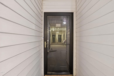 113 Sturbridge Dr unit 113, Clayton, NC 27520 - photo 2