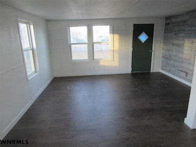 2310 W 15th St, Scottsbluff, NE 69361 - photo 4