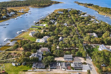 370 Monomoscoy Rd, Mashpee, MA 02649 - photo 3