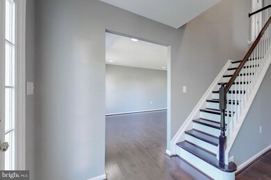 5581 Compton Ln, Sykesville, MD 21784 - photo 2