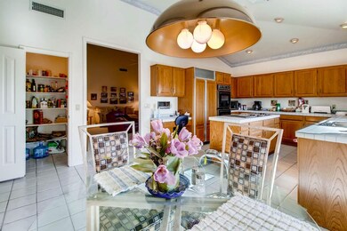 KalilBreakfastArea