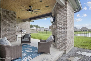 205 Santander Dr, Youngsville, LA 70592 - photo 5