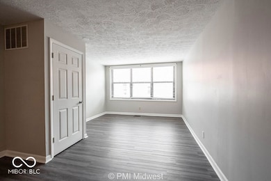 3736 N Meridian St unit 10, Indianapolis, IN 46208 - photo 4