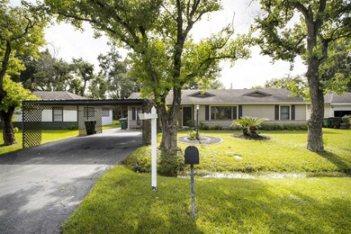 Oversized lot with a large driveway. Plenty of parking!