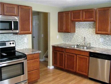 5662 Tamarack Blvd, Columbus, OH 43229 - photo 4