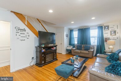 45 Suburban Ln, Upper Darby, PA 19082 - photo 4