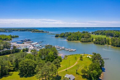 174 Carters Cove Dr, Weems, VA 22576 - photo 3