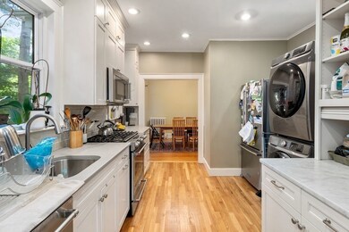 48 Francis St unit 2, Brookline, MA 02446 - photo 3