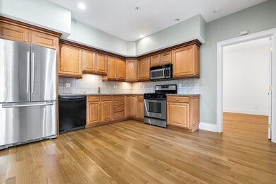 116 Chestnut St unit 2, Waltham, MA 02453 - photo 5