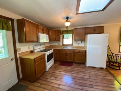 370 Nichols Rd, Barre, MA 01005 - photo 5