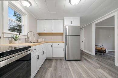 6 Darling St, Bedford, NH 03110 - photo 6